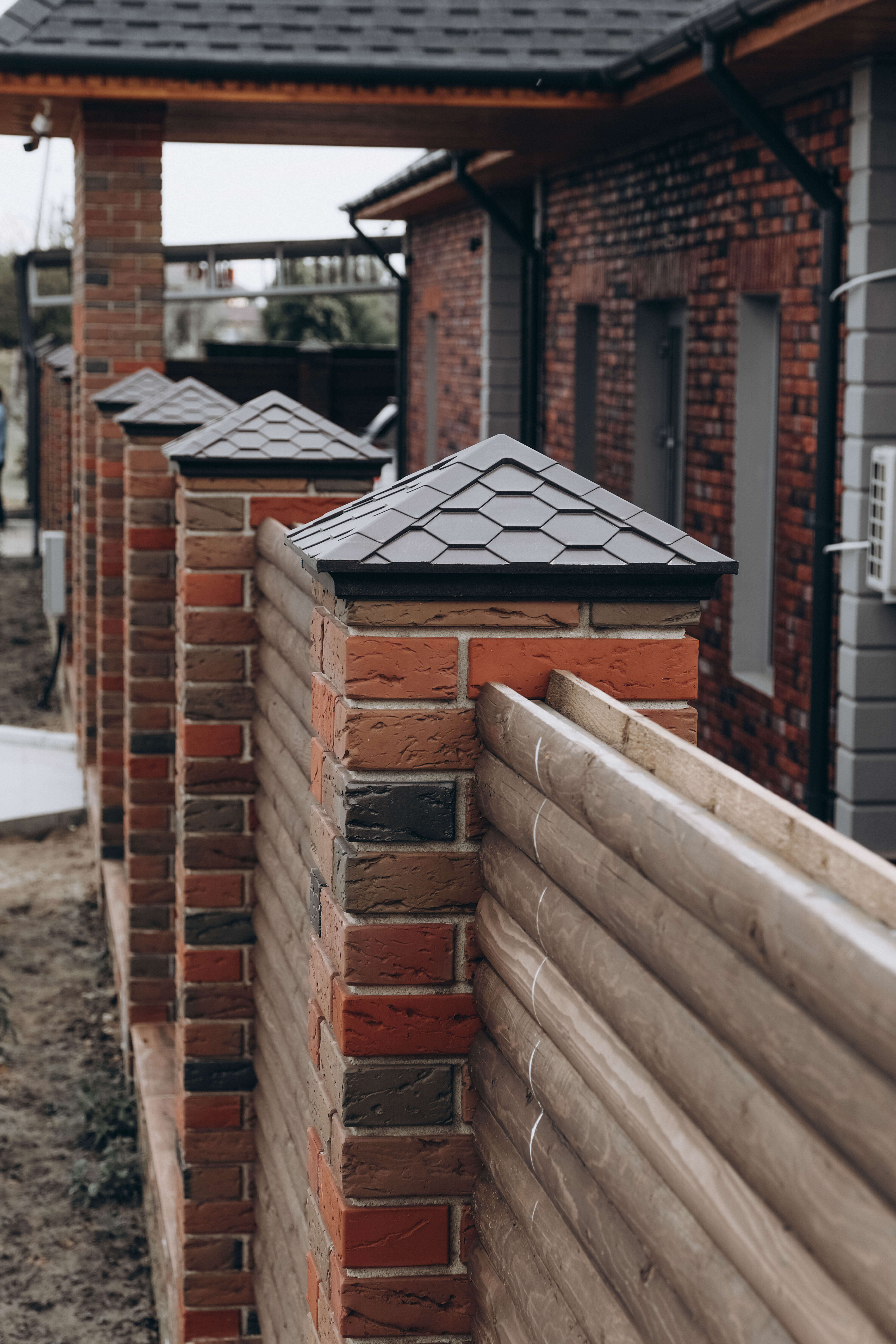 Колпак Zking Эверест Коричневый на столб 1.5х1.5 кирпича (390х390мм) в Благовещенске фото