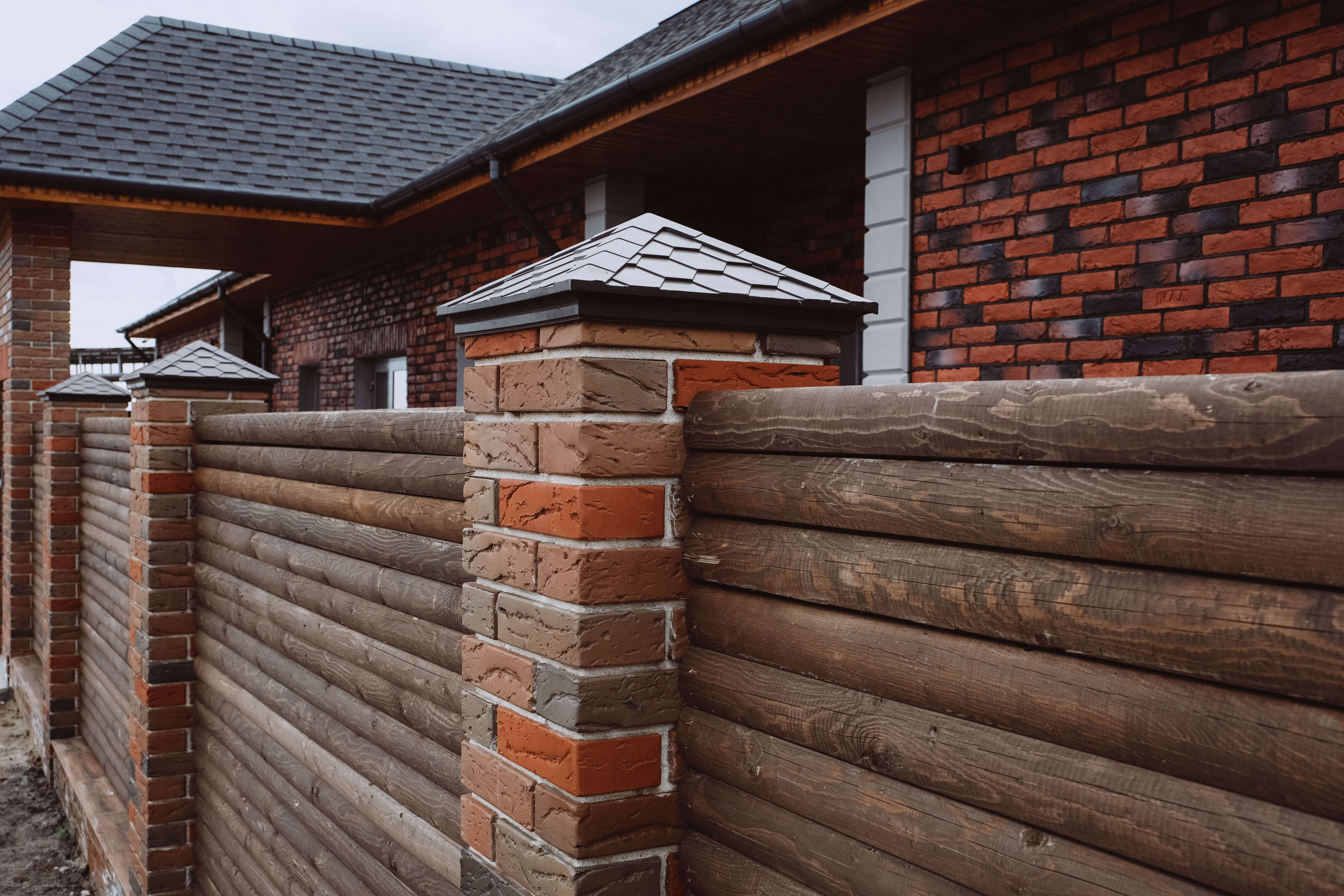 Колпак Zking Эверест Коричневый на столб 1.5х1.5 кирпича (390х390мм) в Благовещенске фото